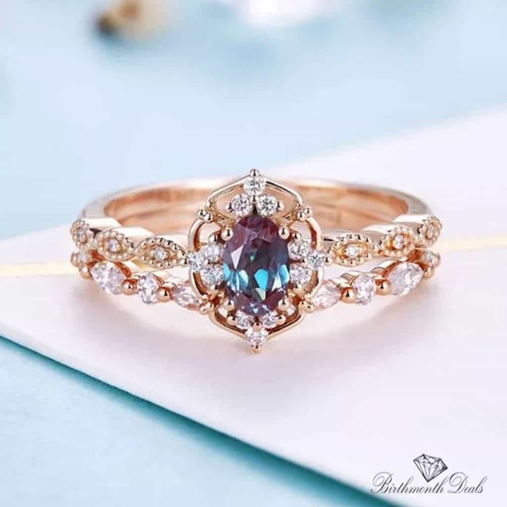 June Alexandrite Birthstone Ring - Birthmonth Deals