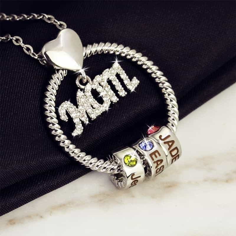 Personalized Carved MOM Pendant - Birthmonth Deals