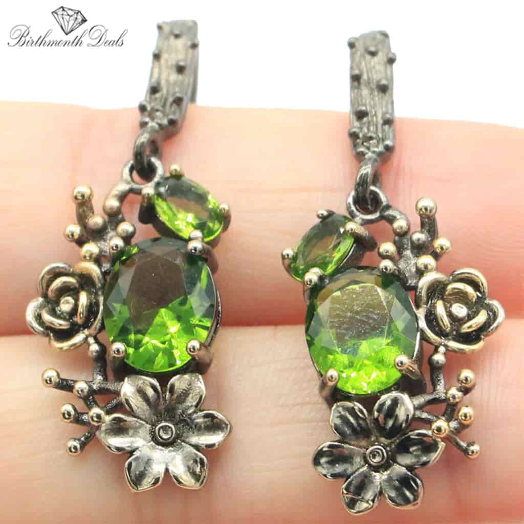 August Peridot Earrings - Birthmonth Deals