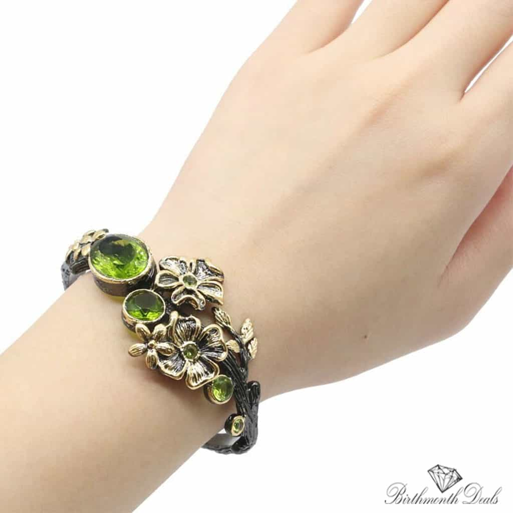 August Peridot Birthstone Bracelet - Birthmonth Deals