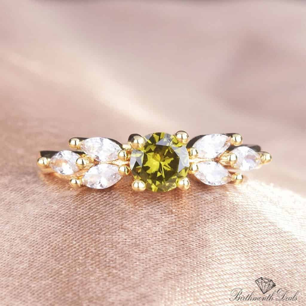 August Peridot Birthstone Ring - Birthmonth Deals