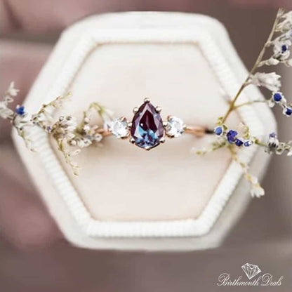 June Alexandrite Birthstone Ring - Birthmonth Deals