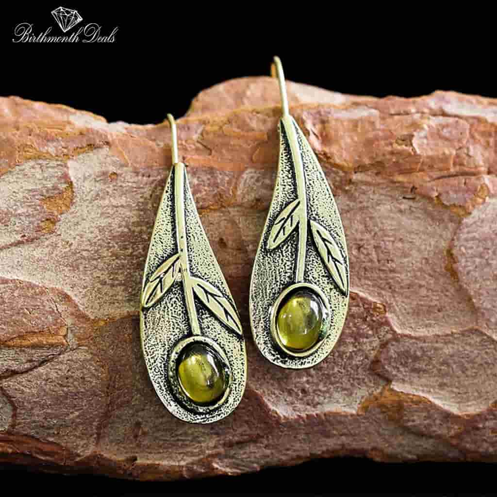 August Peridot Earrings - Birthmonth Deals