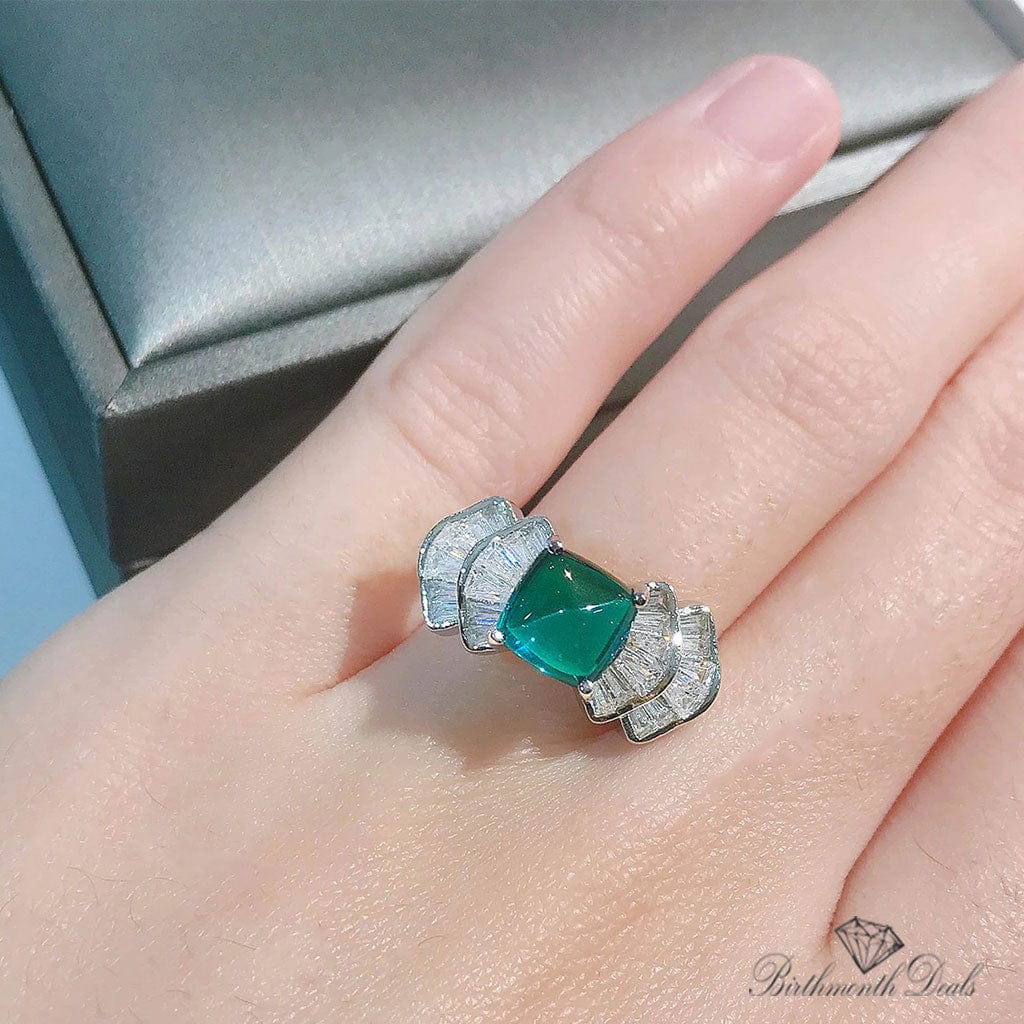 May Emerald Birthstone Ring - Birthmonth Deals