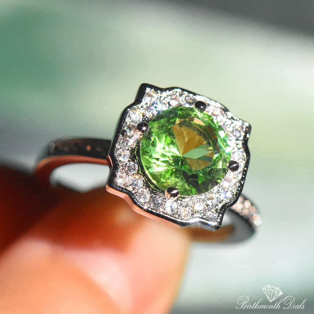 August Peridot Birthstone Ring - Birthmonth Deals