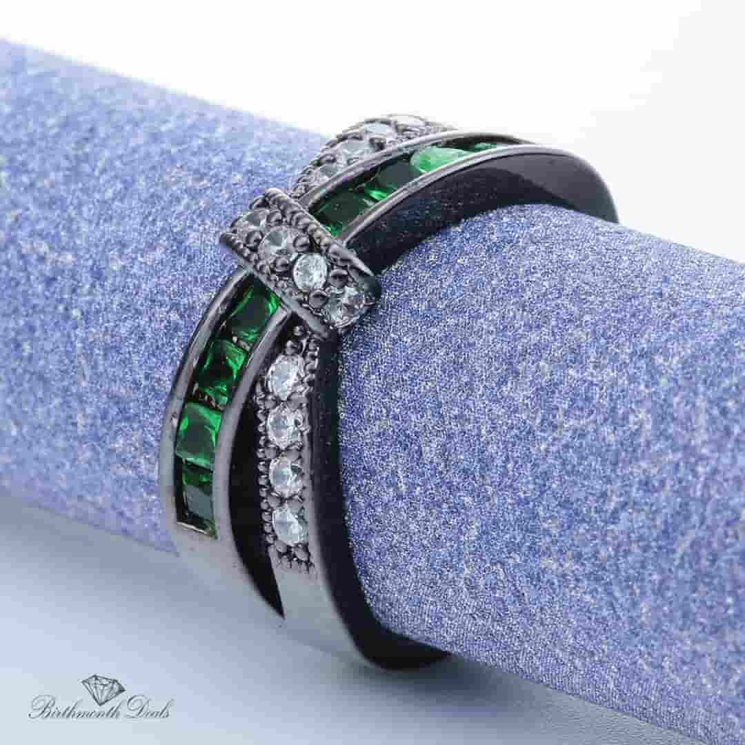 May Emerald Birthstone Ring - Birthmonth Deals