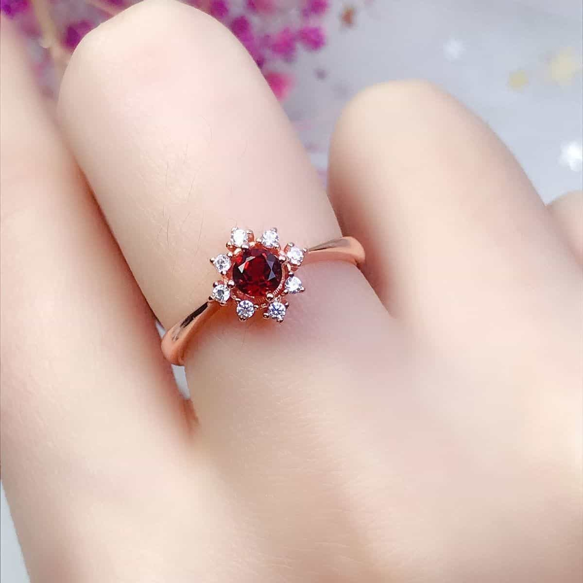 January Garnet Birthstone Ring - Birthmonth Deals