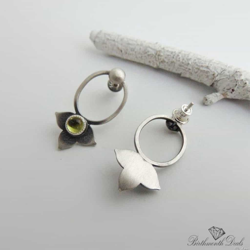 August Peridot Earrings - Birthmonth Deals