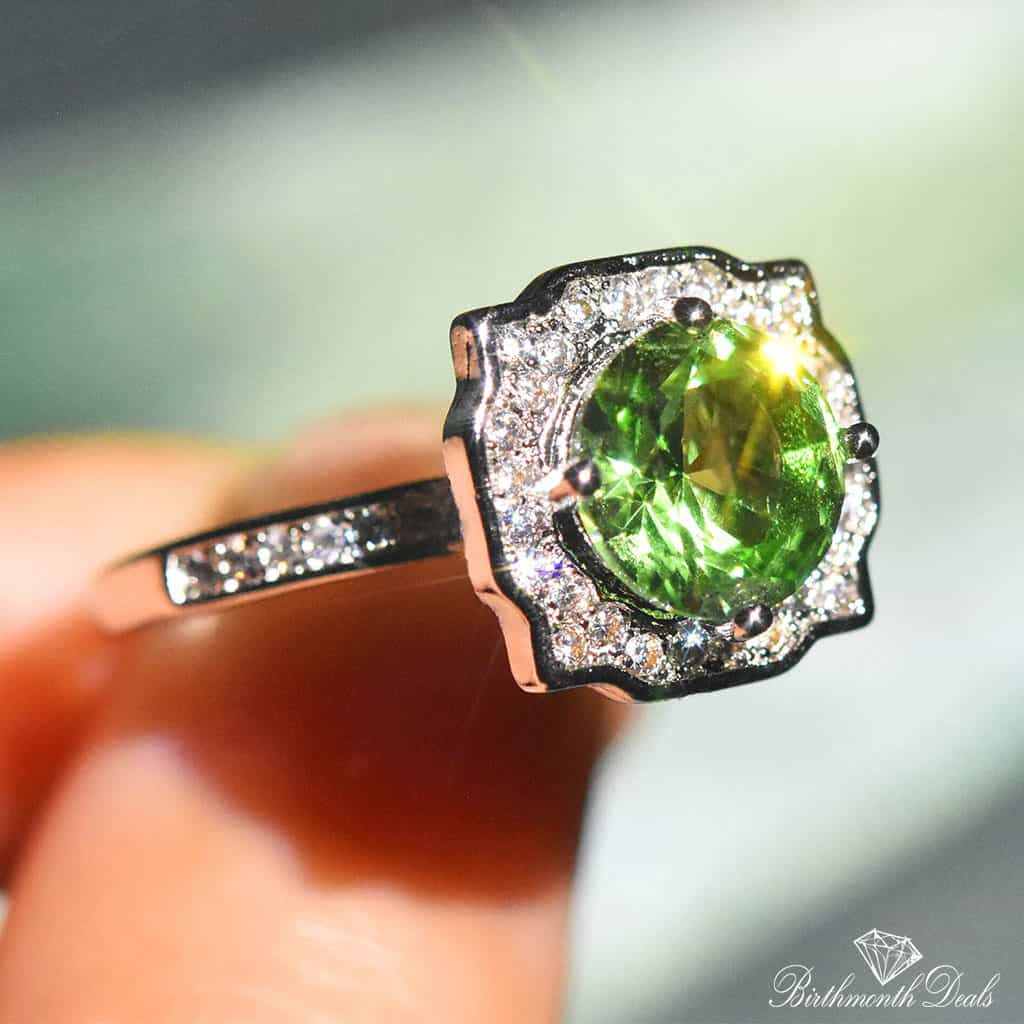 August Peridot Birthstone Ring - Birthmonth Deals