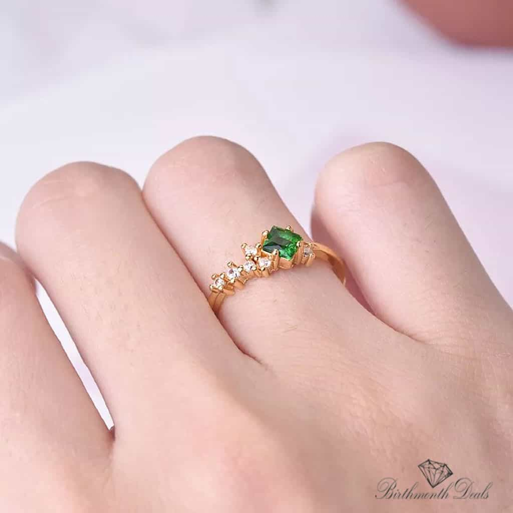 May Emerald Birthstone - Birthmonth Deals