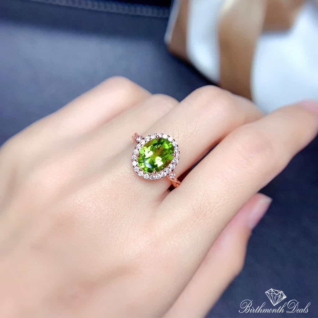 August Peridot Birthstone Ring - Birthmonth Deals