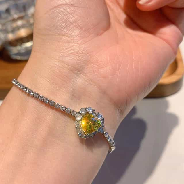 Alexandra Birthstone Bracelet - Birthmonth Deals