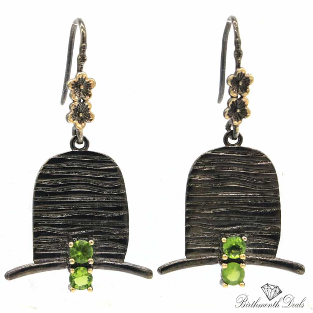 August Peridot Earrings And Pendant - Birthmonth Deals