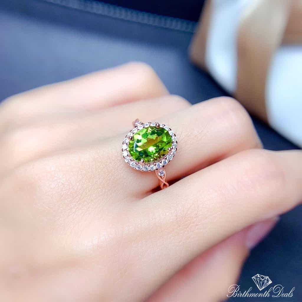 August Peridot Birthstone Ring - Birthmonth Deals