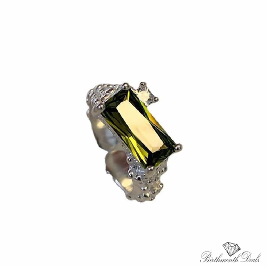 August Peridot Birthstone Ring - Birthmonth Deals