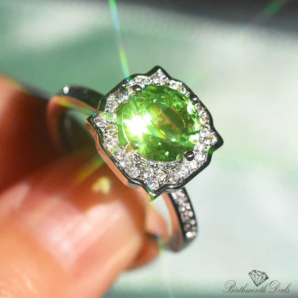 August Peridot Birthstone Ring - Birthmonth Deals