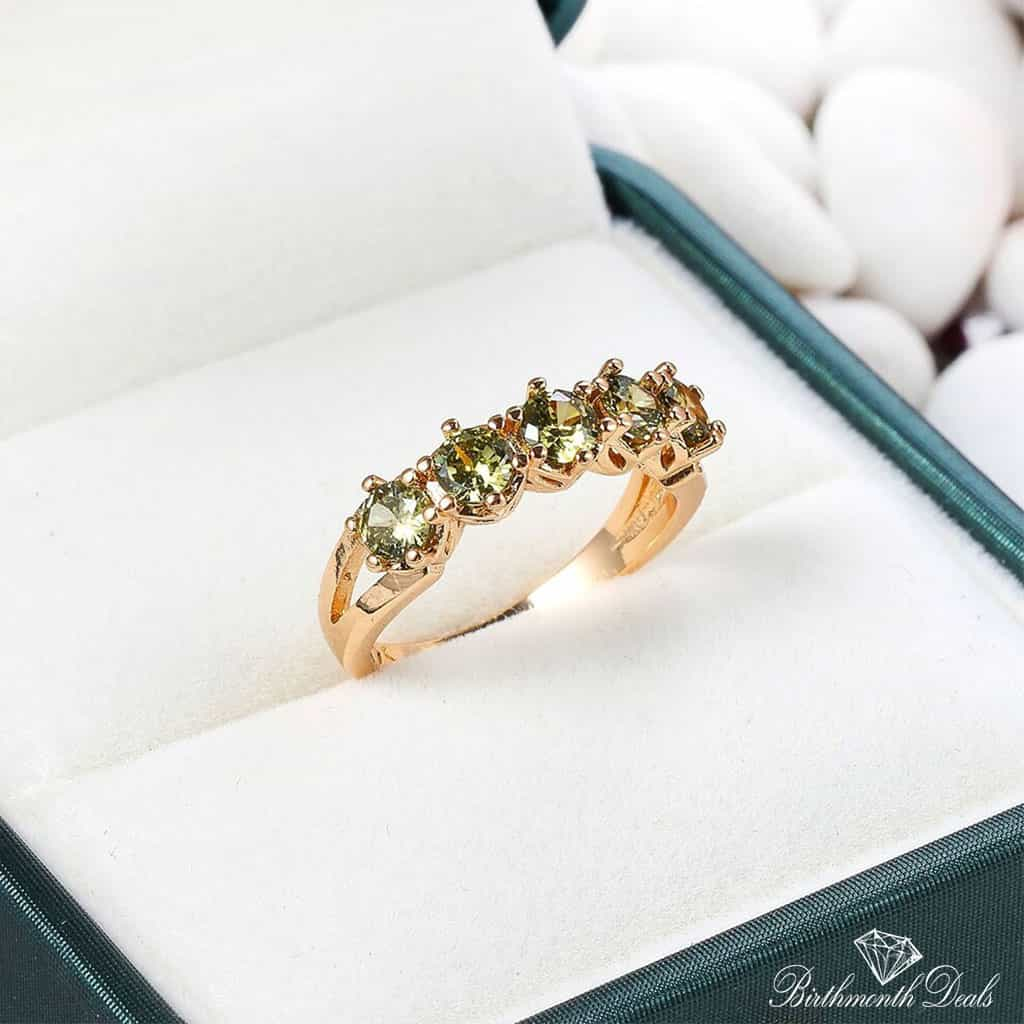 August Peridot Birthstone Ring - Birthmonth Deals