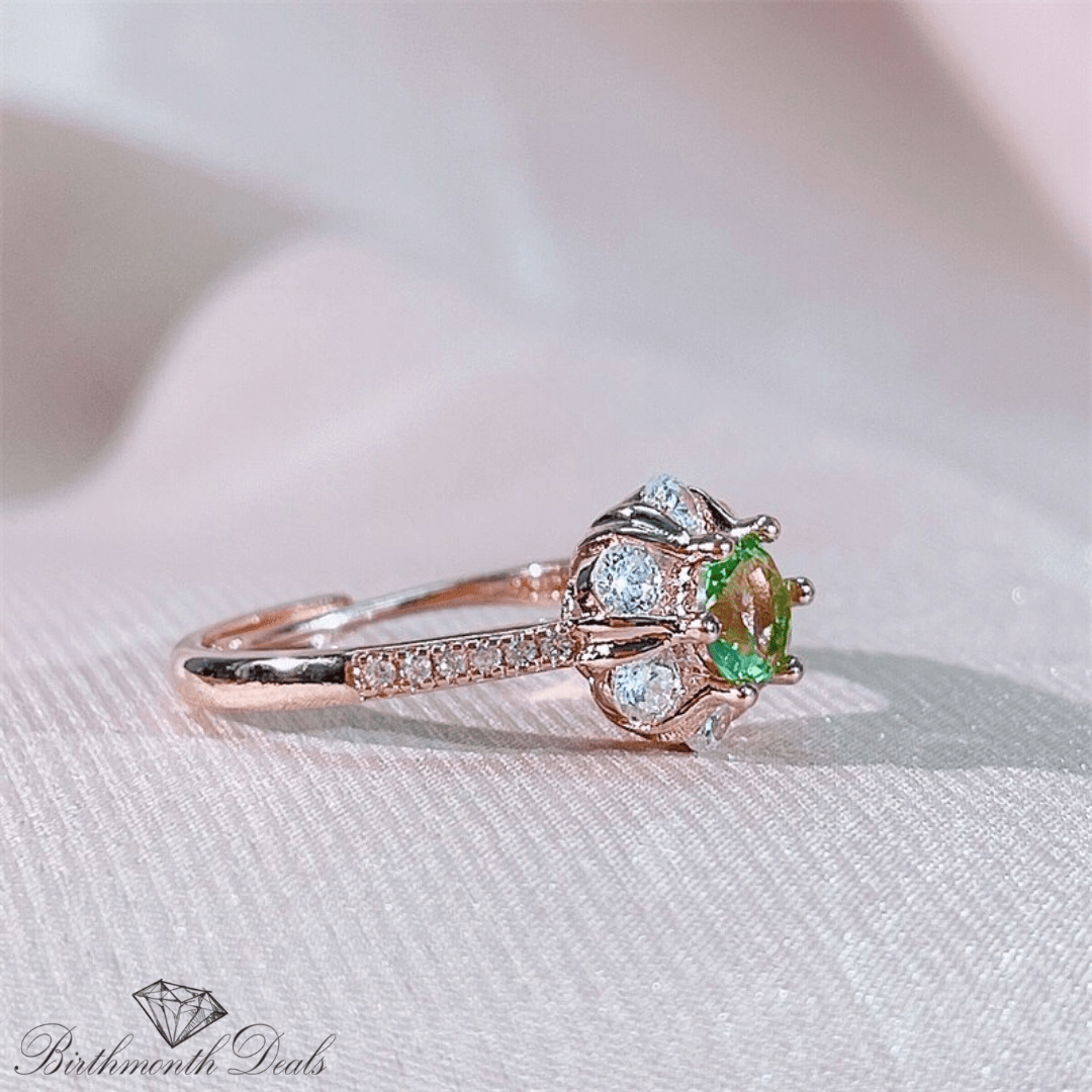 August Peridot Birthstone Ring - Birthmonth Deals