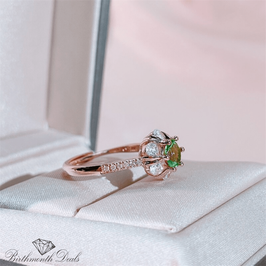 August Peridot Birthstone Ring - Birthmonth Deals