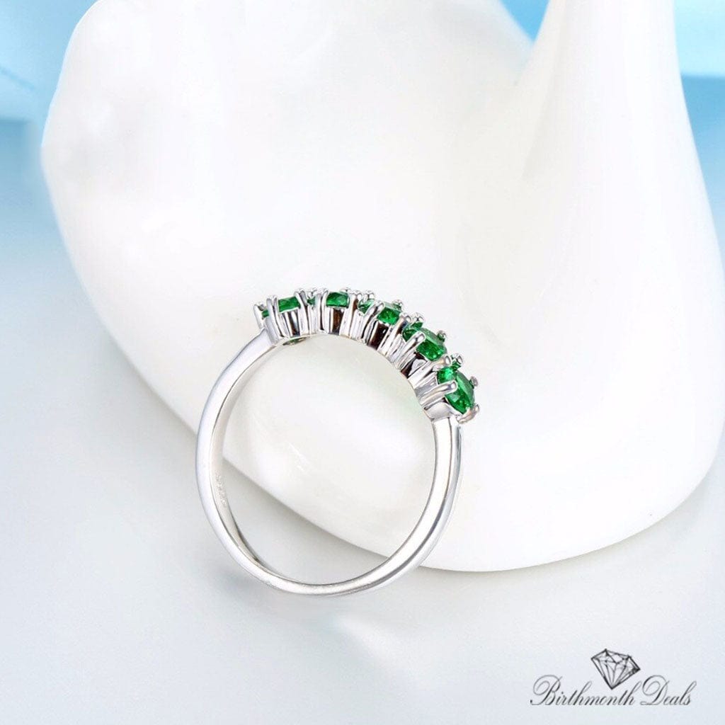 August Peridot Birthstone Ring - Birthmonth Deals