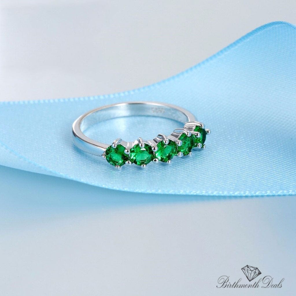 August Peridot Birthstone Ring - Birthmonth Deals