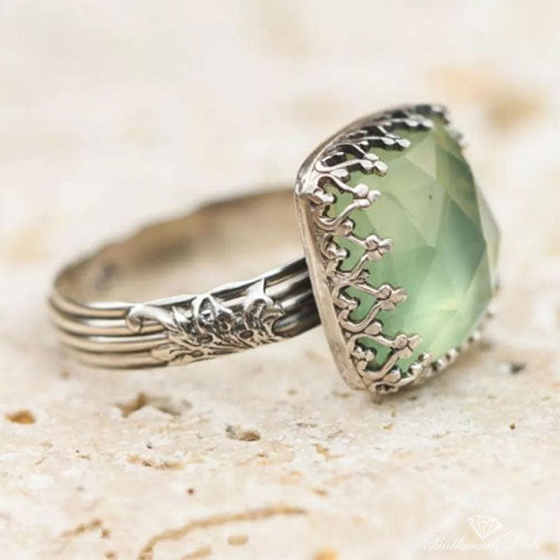 August Peridot Birthstone - Birthmonth Deals