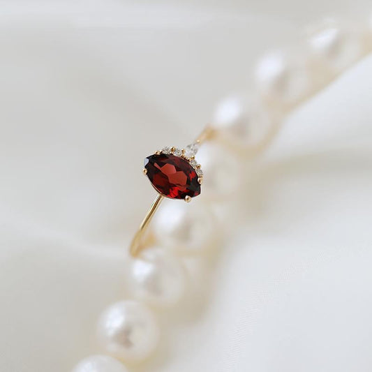 January Garnet Birthstone Ring - Birthmonth Deals