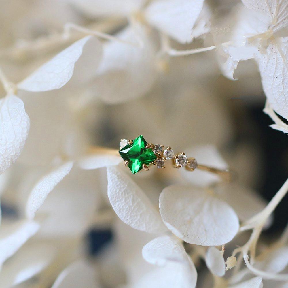 May Emerald Birthstone Ring - Birthmonth Deals