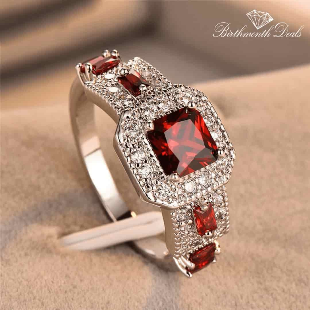 January Garnet Birthstone Ring - Birthmonth Deals