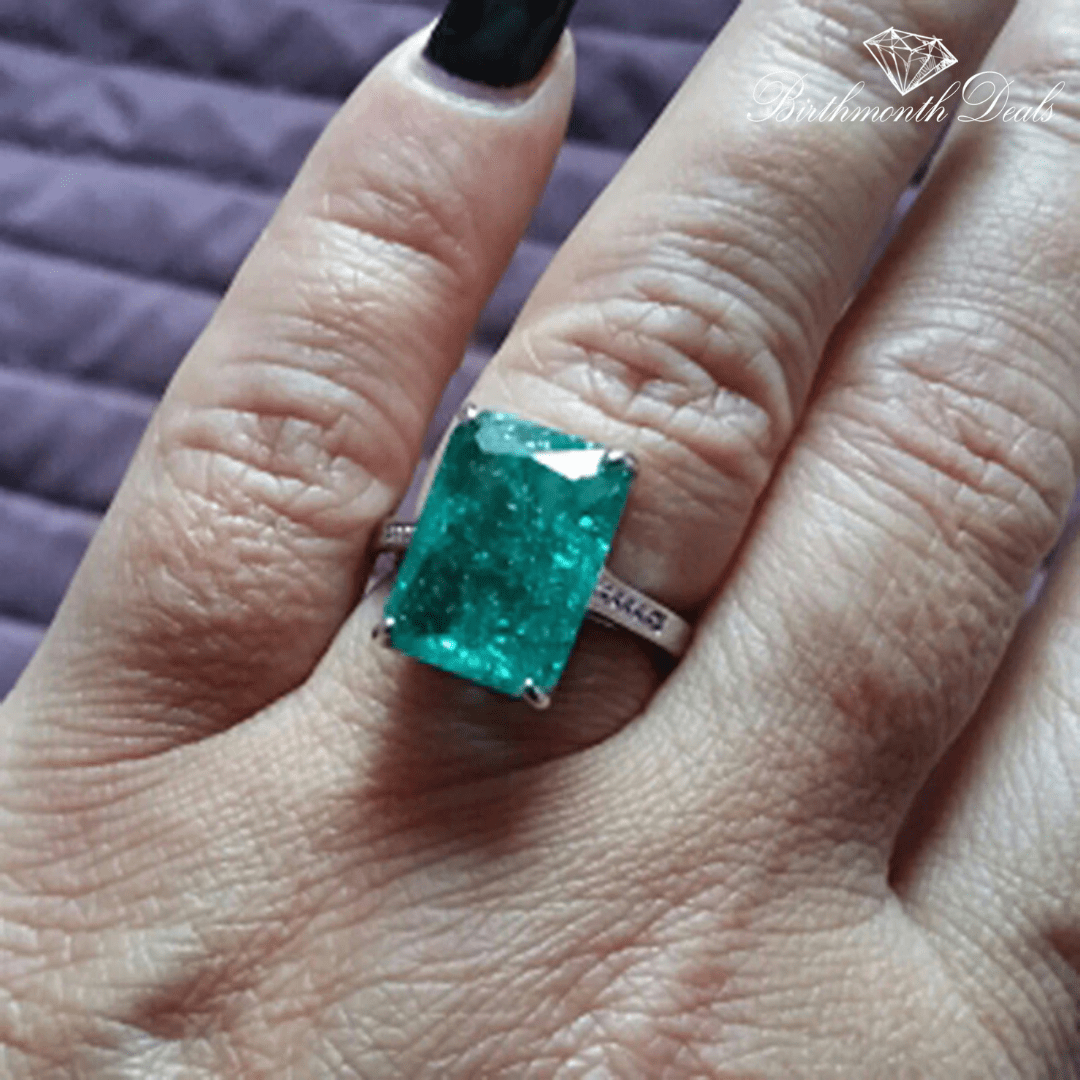 March Aquamarine Birthstone Ring - Birthmonth Deals