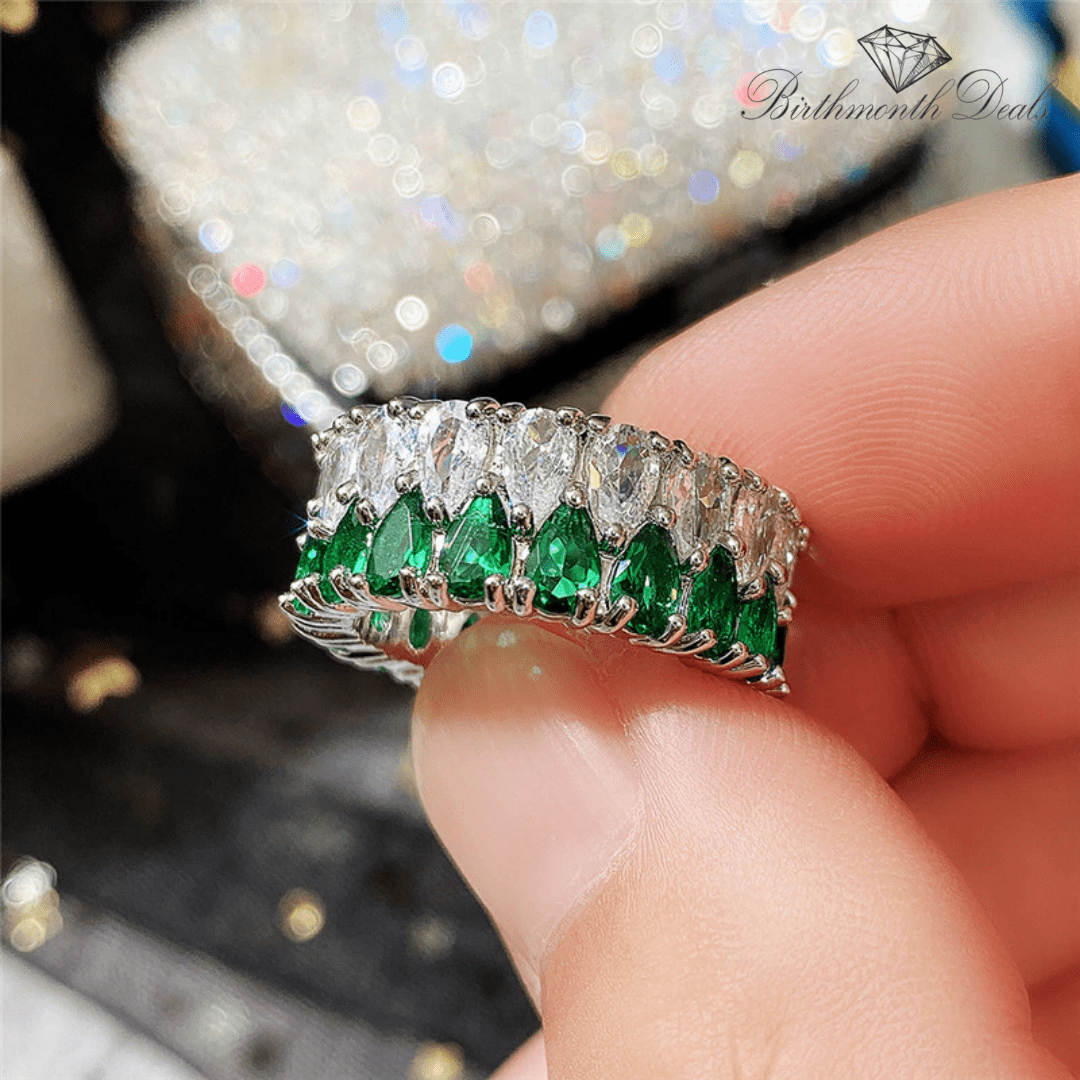 May Emerald Birthstone Ring - Birthmonth Deals