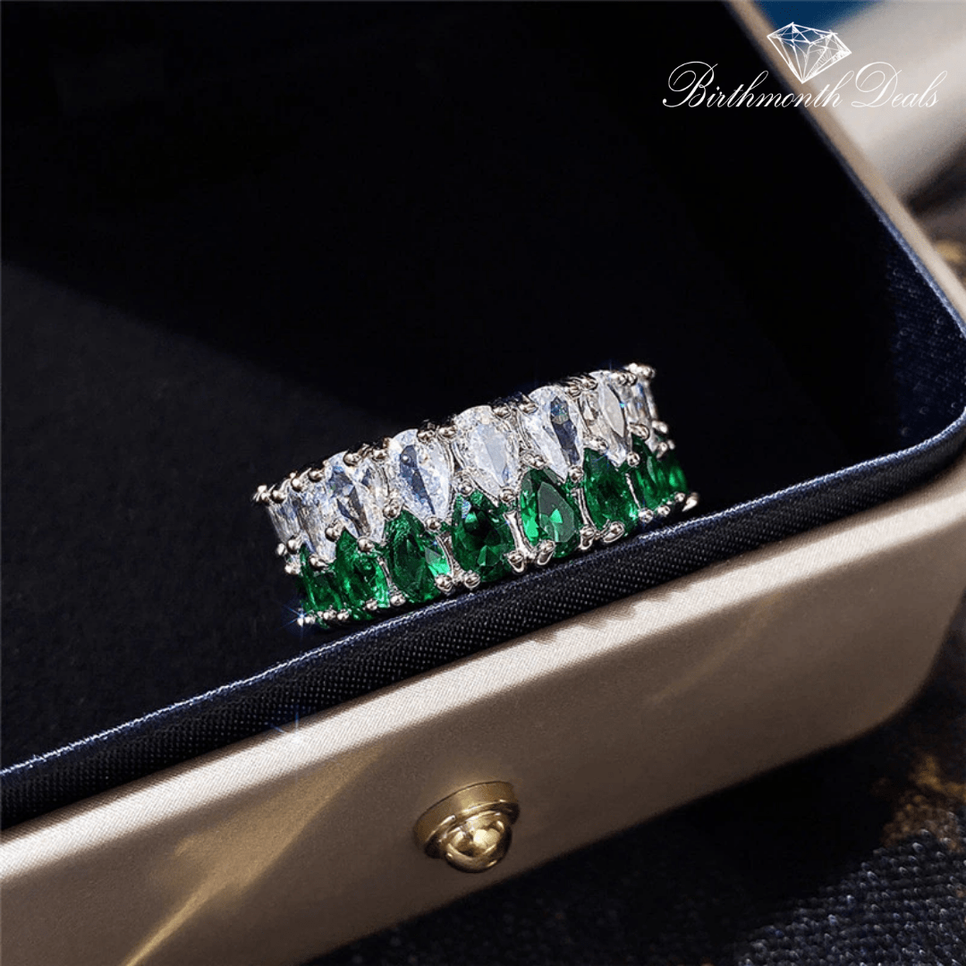 May Emerald Birthstone Ring - Birthmonth Deals