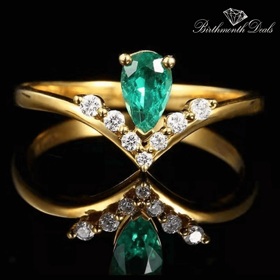 May Emerald Birthstone Ring - Birthmonth Deals