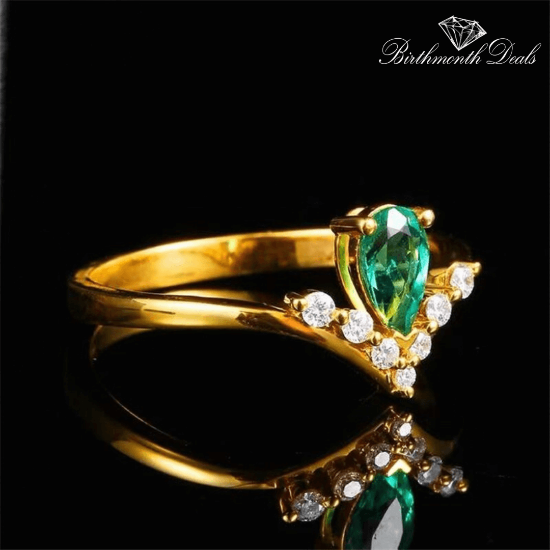 May Emerald Birthstone Ring - Birthmonth Deals