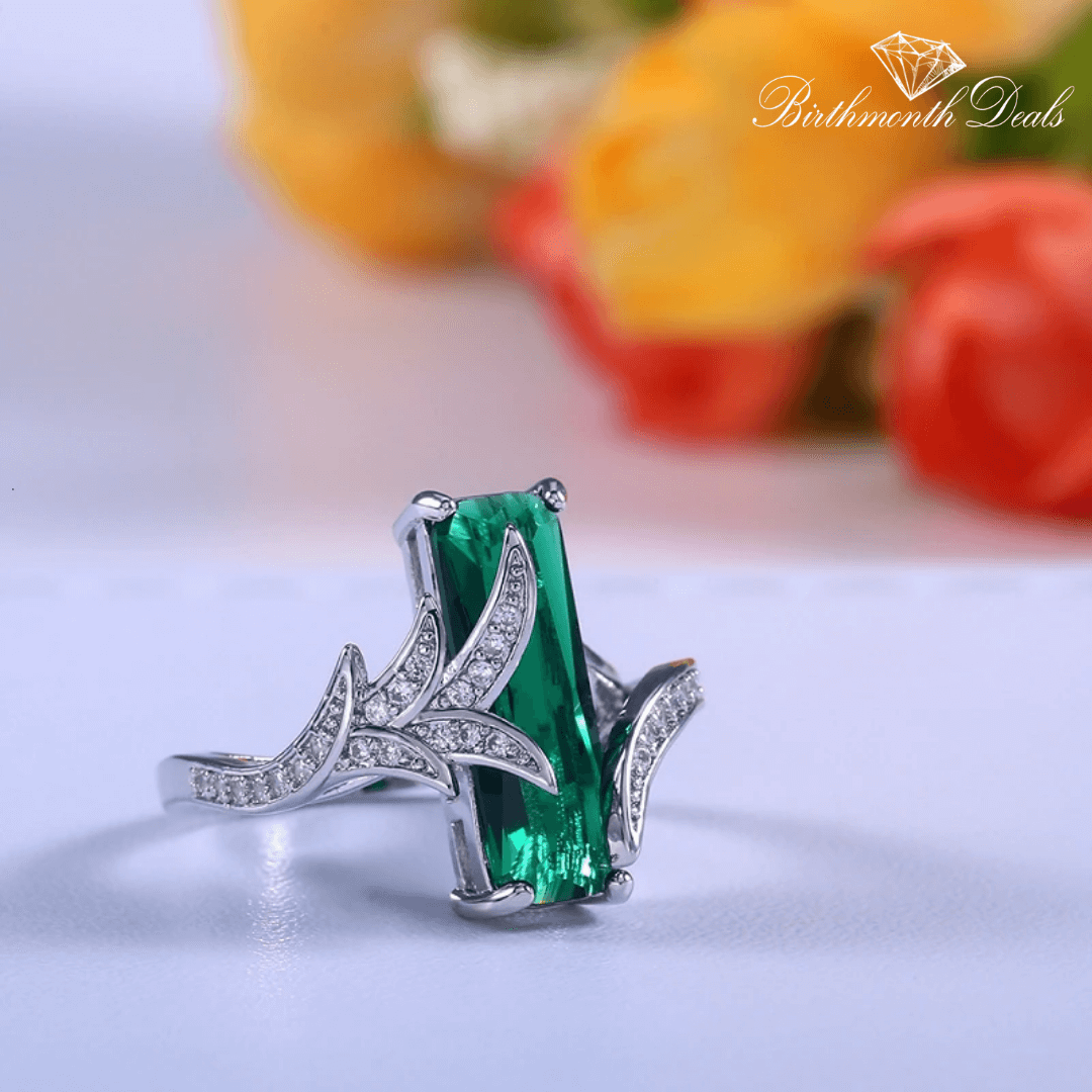 May Emerald Birthstone Ring - Birthmonth Deals