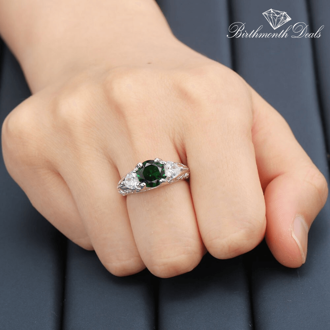 May Emerald Birthstone Ring - Birthmonth Deals