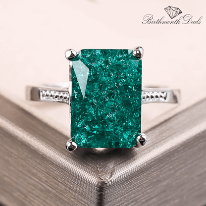 May Emerald Birthstone Ring - Birthmonth Deals