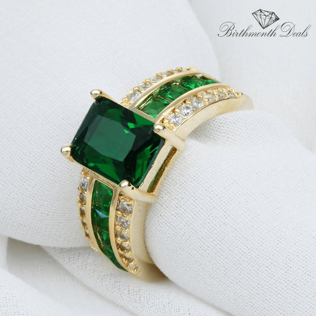 May Emerald Birthstone Ring - Birthmonth Deals