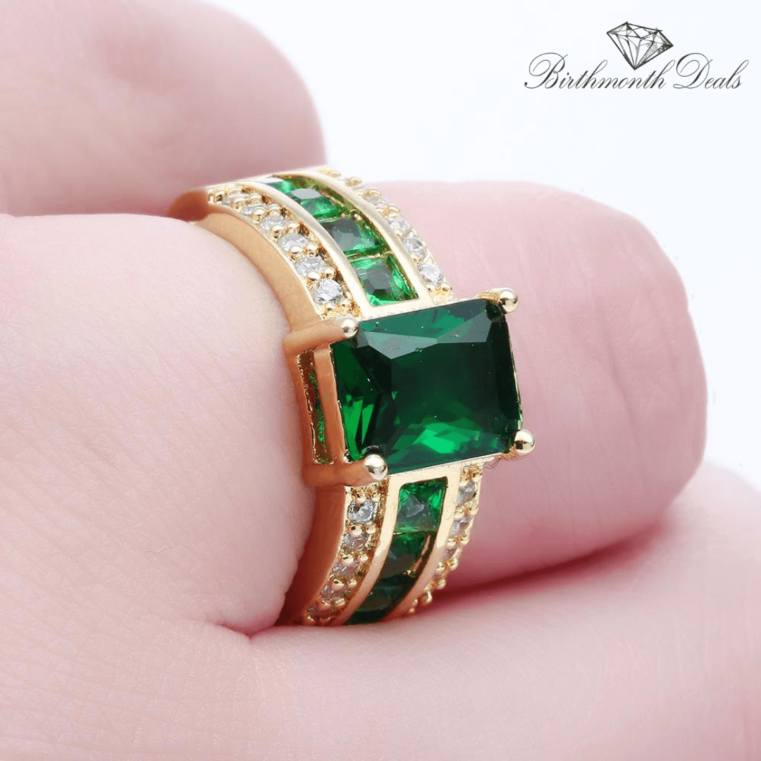 May Emerald Birthstone Ring - Birthmonth Deals