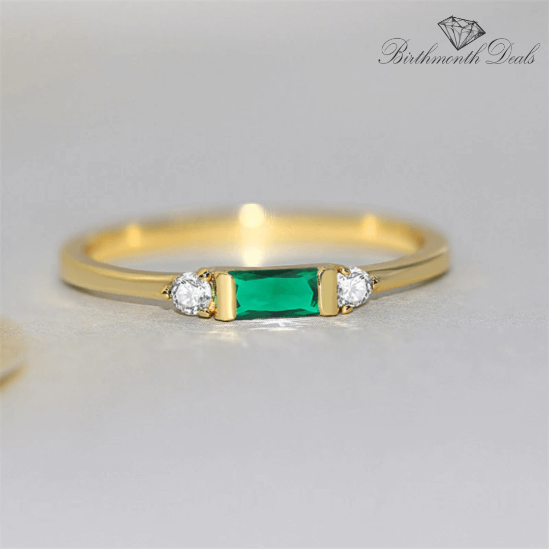 May Emerald Birthstone Ring - Birthmonth Deals