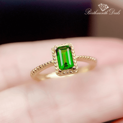 May Emerald Birthstone Ring - Birthmonth Deals