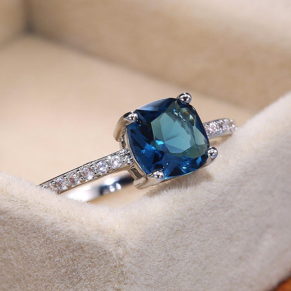 March Aquamarine Birthstone Ring - Birthmonth Deals