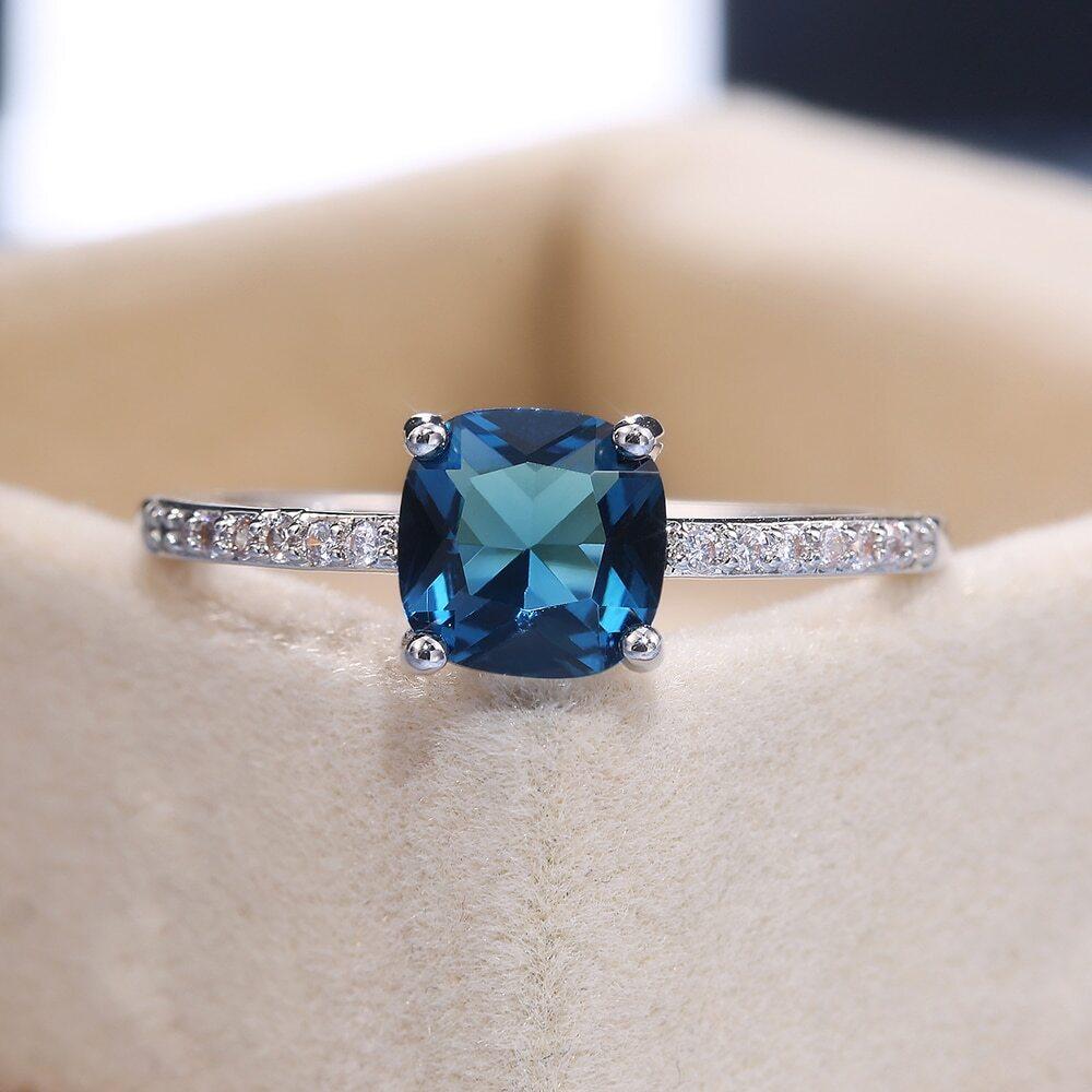 March Aquamarine Birthstone Ring - Birthmonth Deals