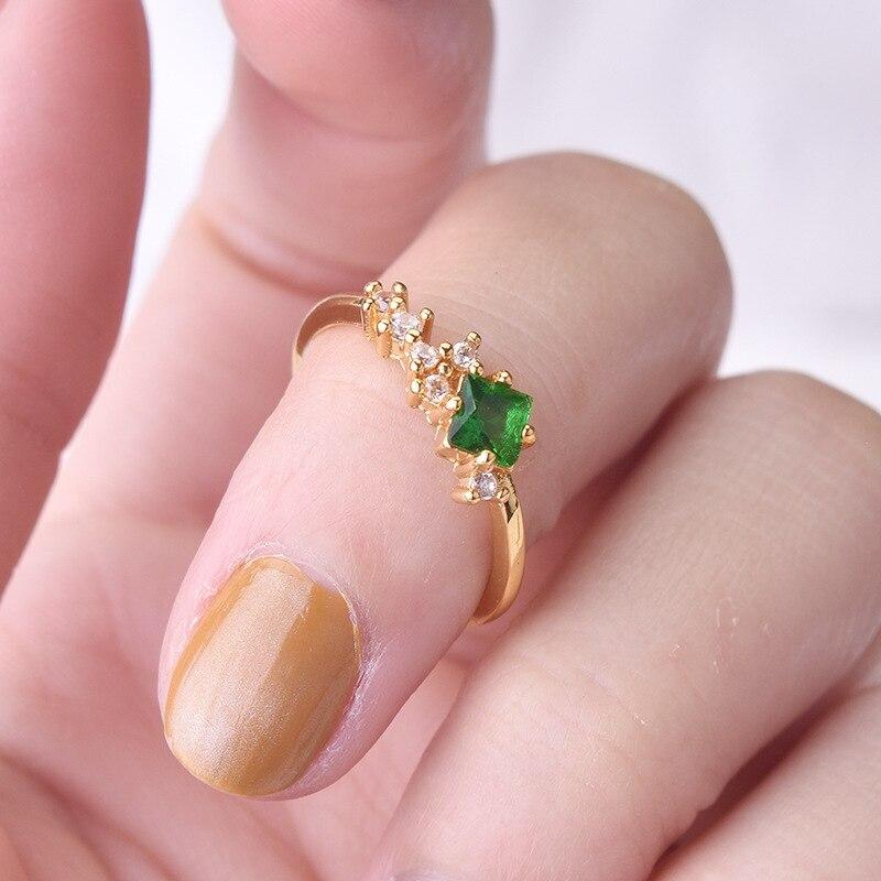 May Emerald Birthstone Ring - Birthmonth Deals