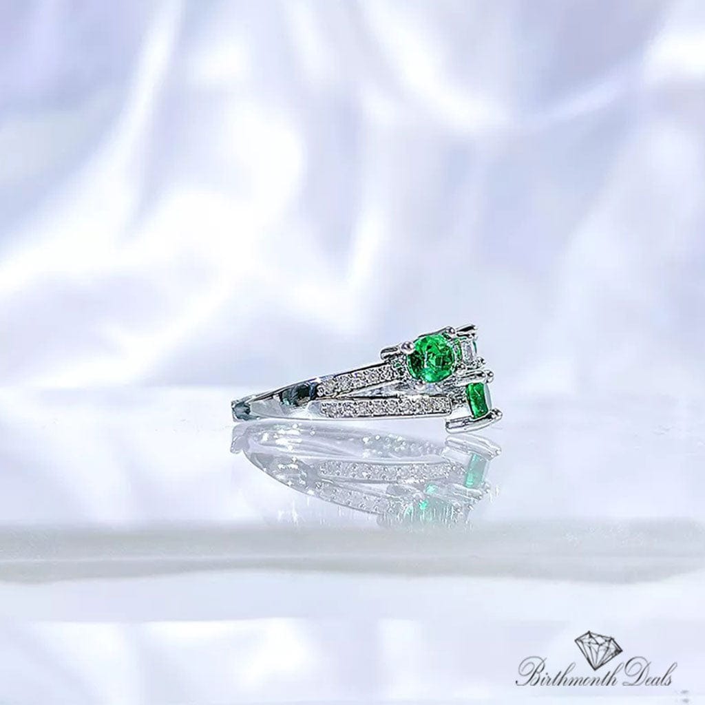 May Emerald Birthstone Ring - Birthmonth Deals