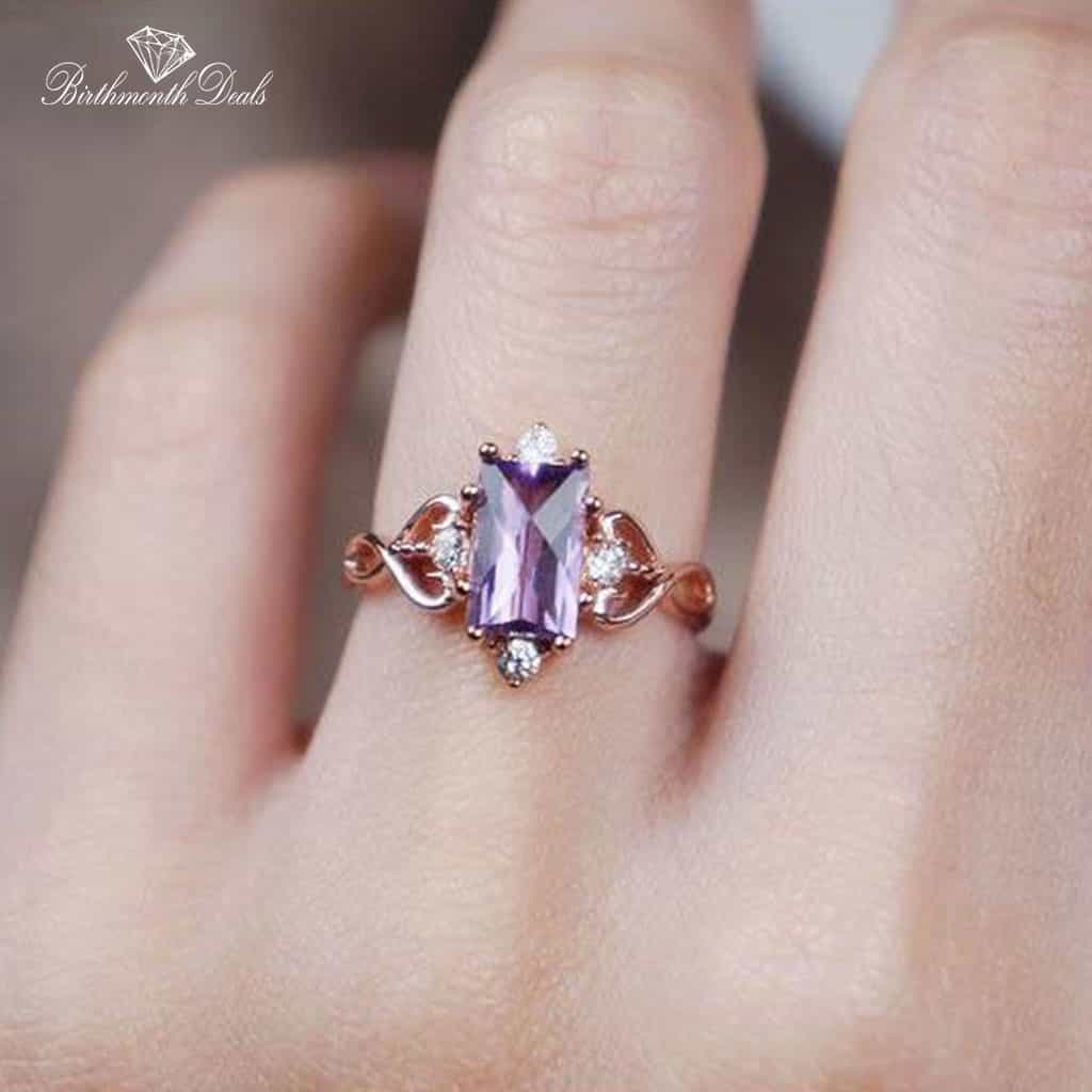 June Alexandrite Birthstone Ring - Birthmonth Deals