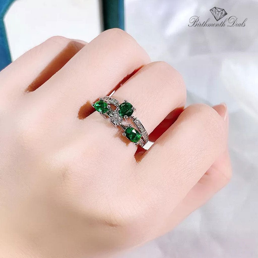 May Emerald Birthstone Ring - Birthmonth Deals