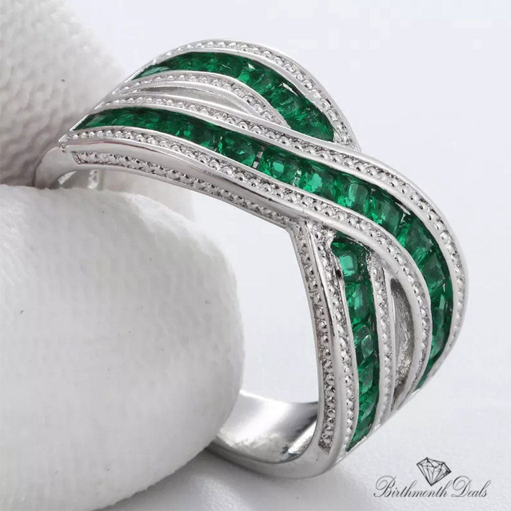 May Emerald Birthstone Ring - Birthmonth Deals