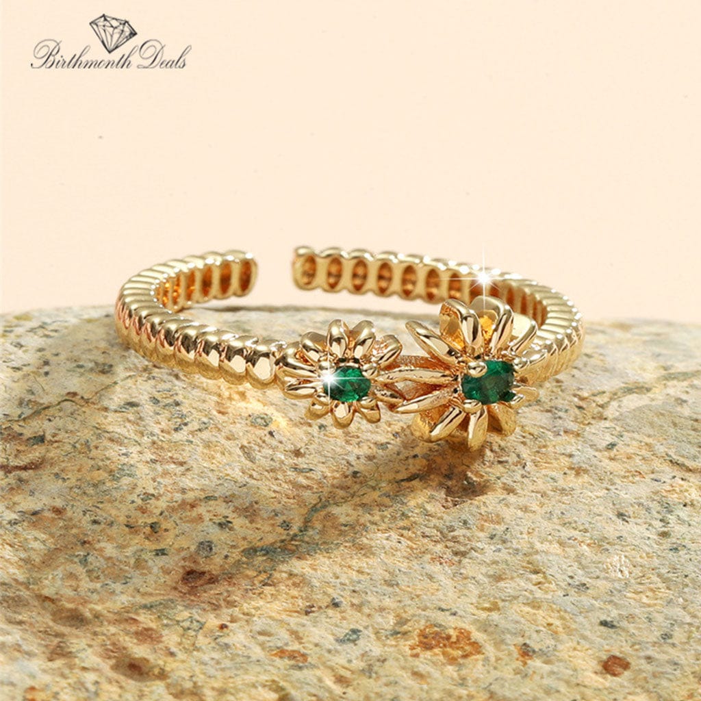 May Emerald Birthstone Ring - Birthmonth Deals