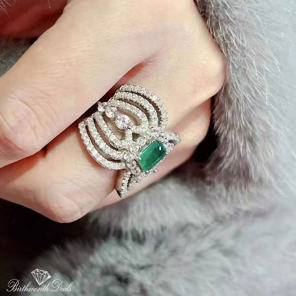 May Emerald Birthstone Ring - Birthmonth Deals